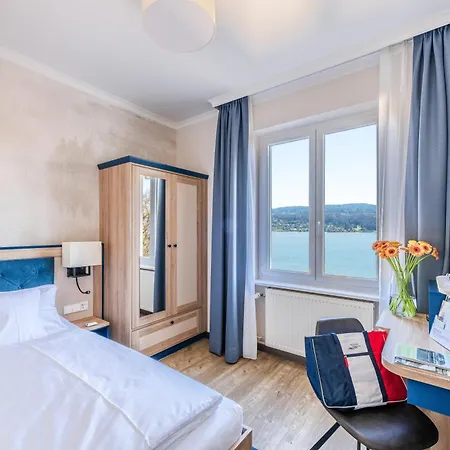 Strandhotel Loechnerhaus Reichenau Esterno foto