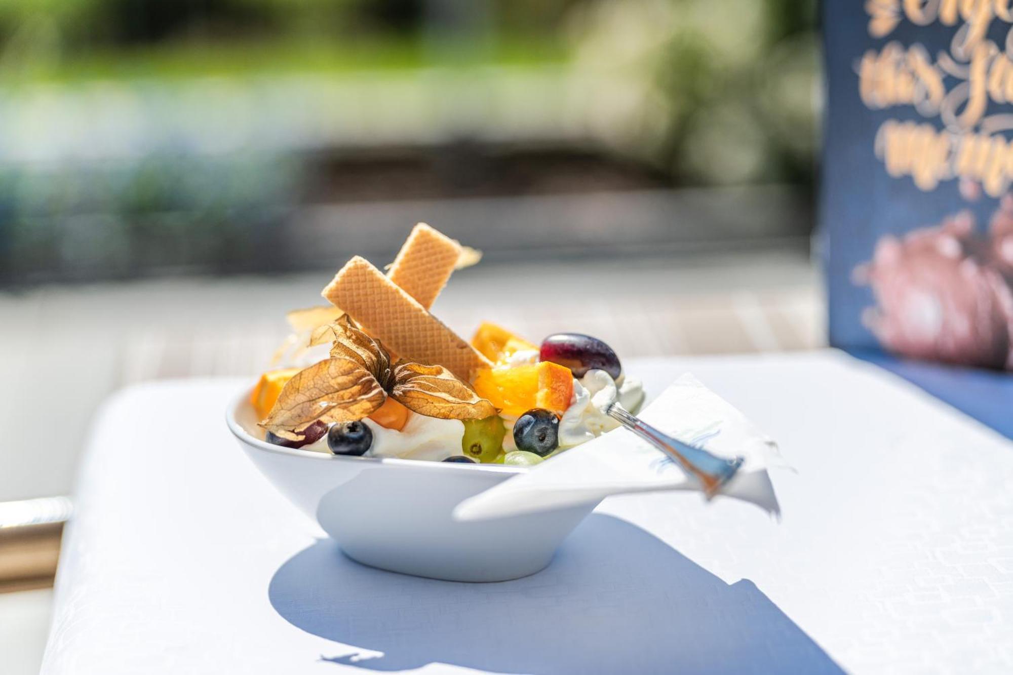 Strandhotel Loechnerhaus 4*