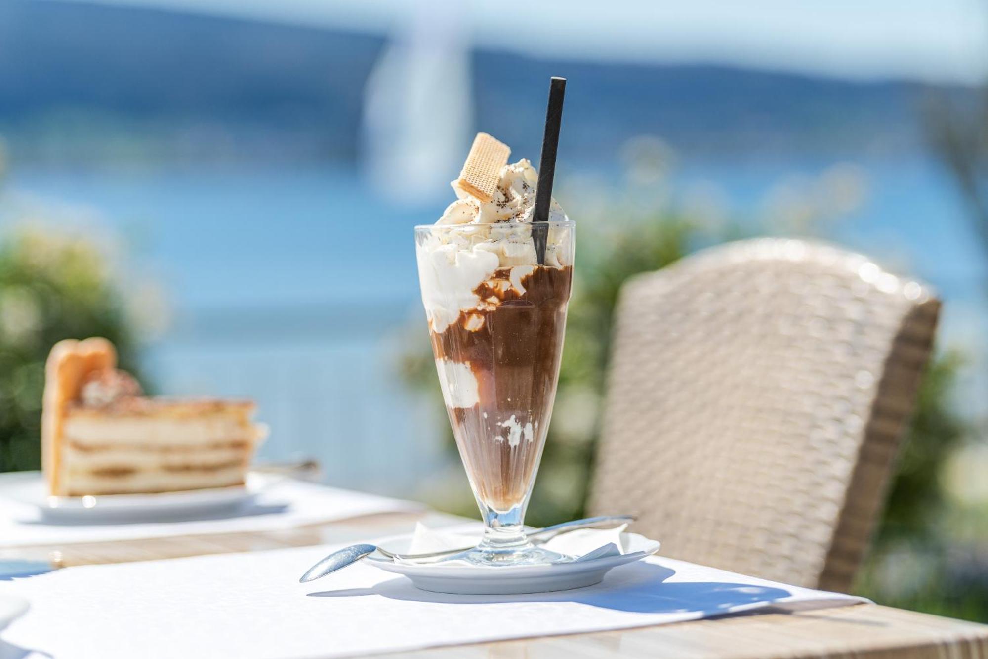 Strandhotel Loechnerhaus 4* Reichenau